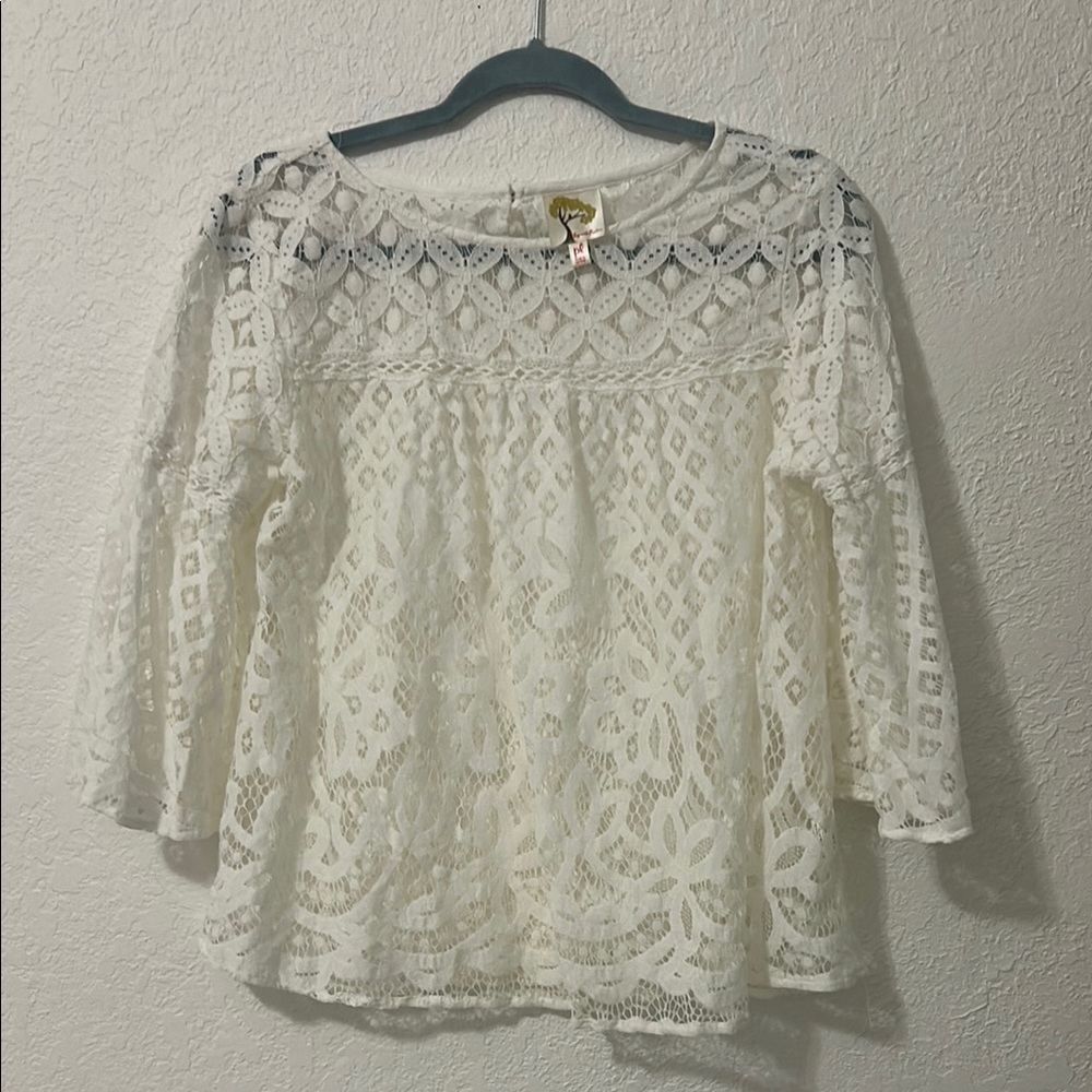 Fig and Flower lace blouse size Large